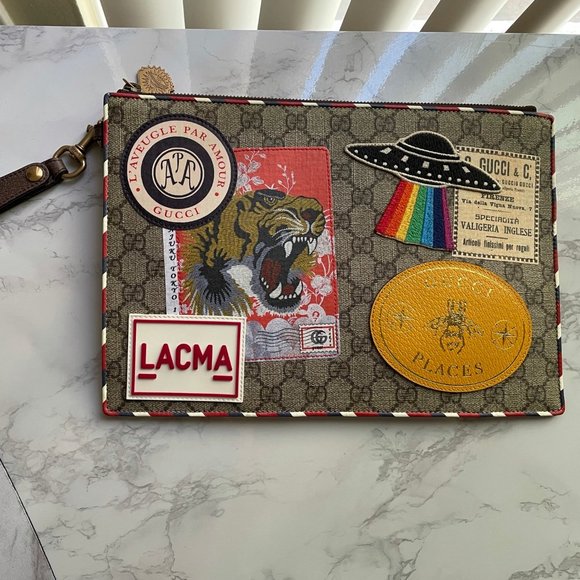 GUCCI GG Supreme Canvas Clutch Wristlet Pouch Beige